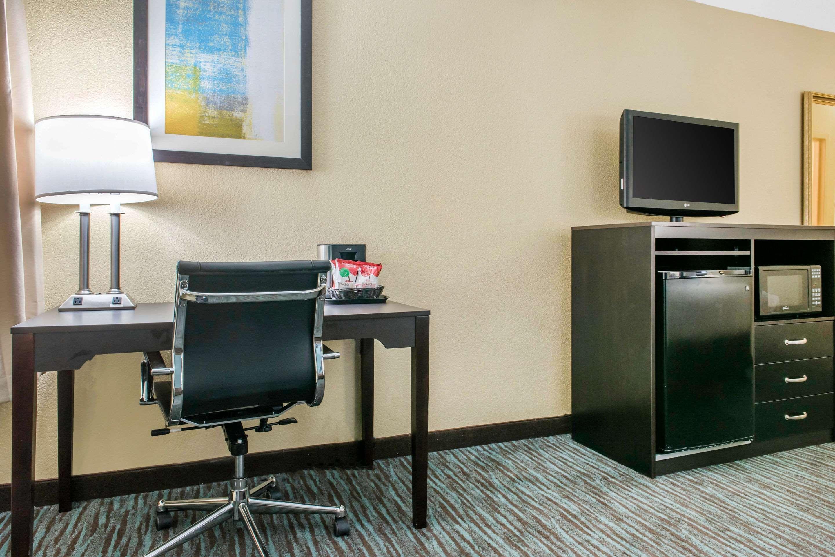 Quality Inn Dayton Airport Englewood Εξωτερικό φωτογραφία