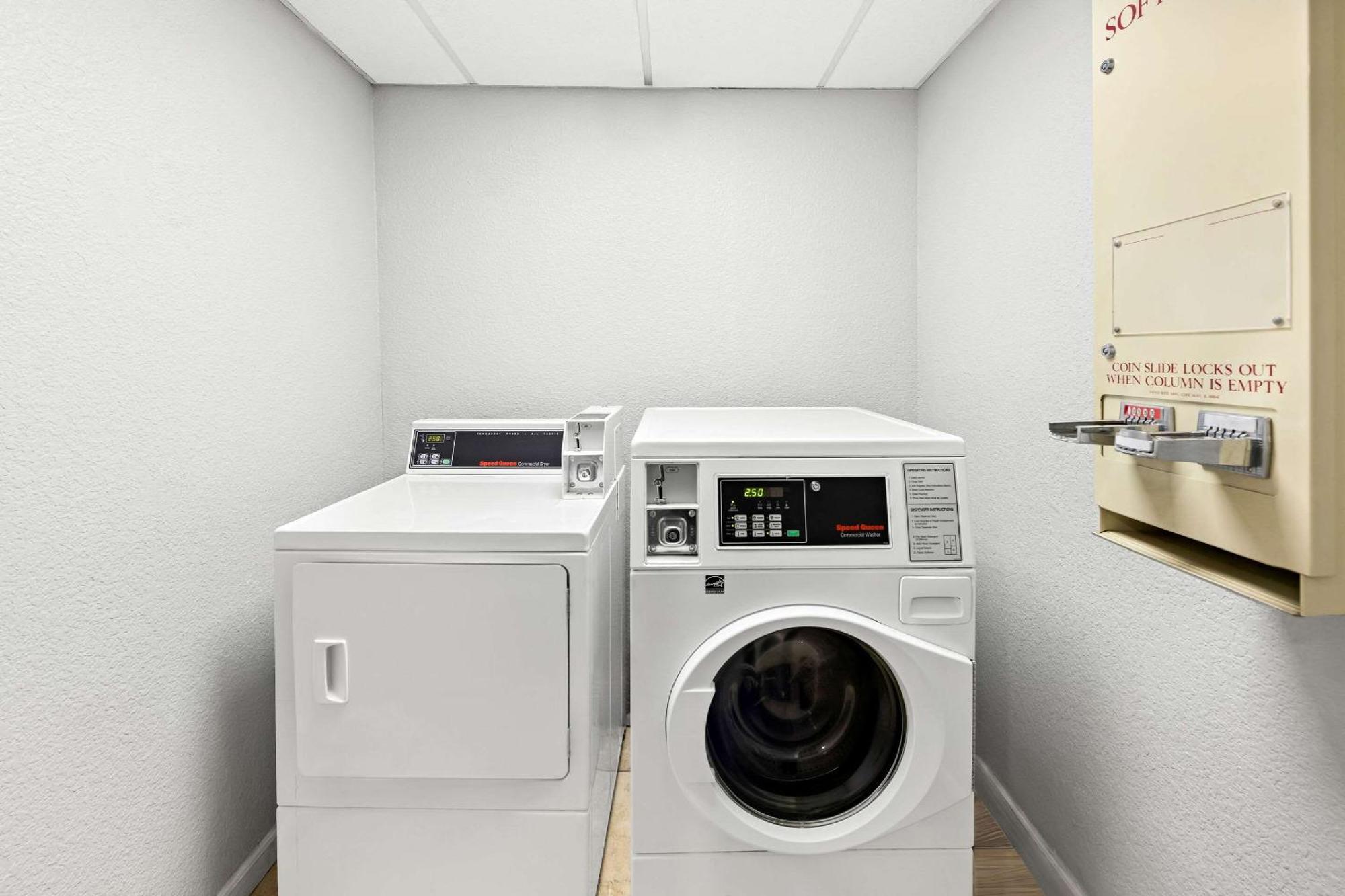 Quality Inn Dayton Airport Englewood Εξωτερικό φωτογραφία