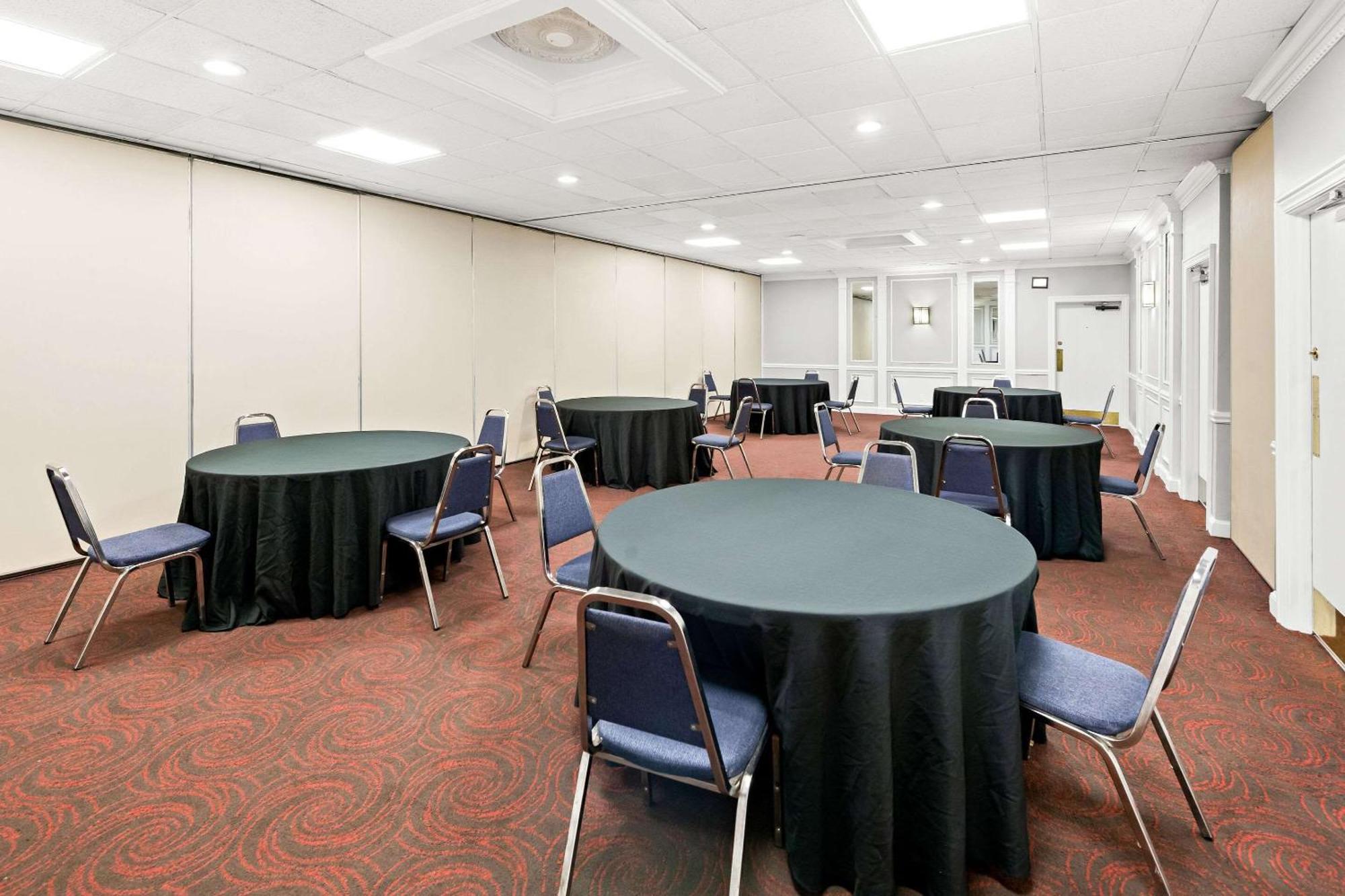 Quality Inn Dayton Airport Englewood Εξωτερικό φωτογραφία