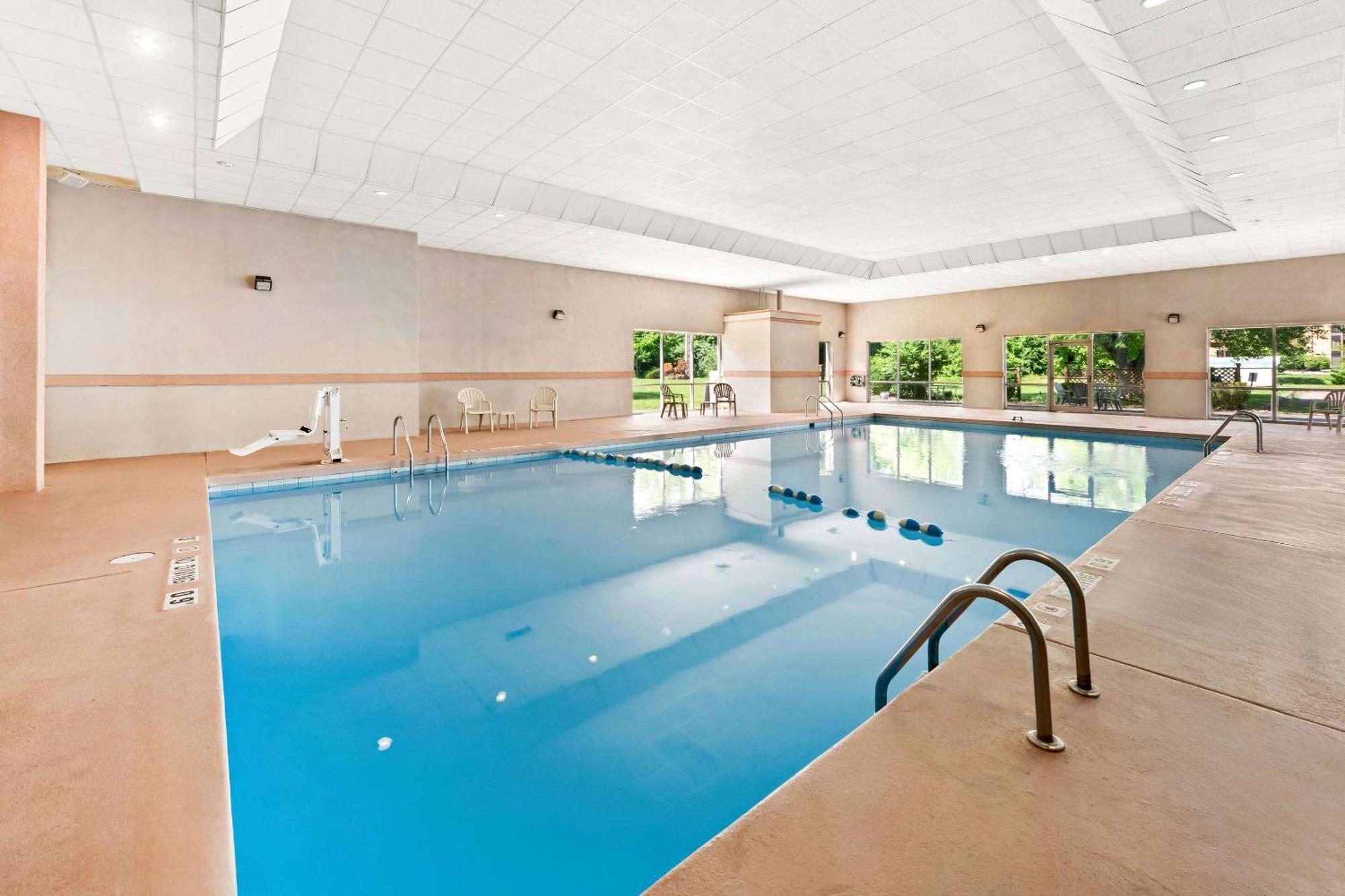 Quality Inn Dayton Airport Englewood Εξωτερικό φωτογραφία